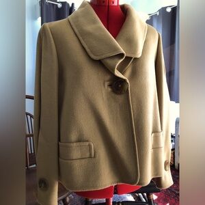 Ellen Tracy Wool blazer. See barely negligible tiny specks on inside lapel.